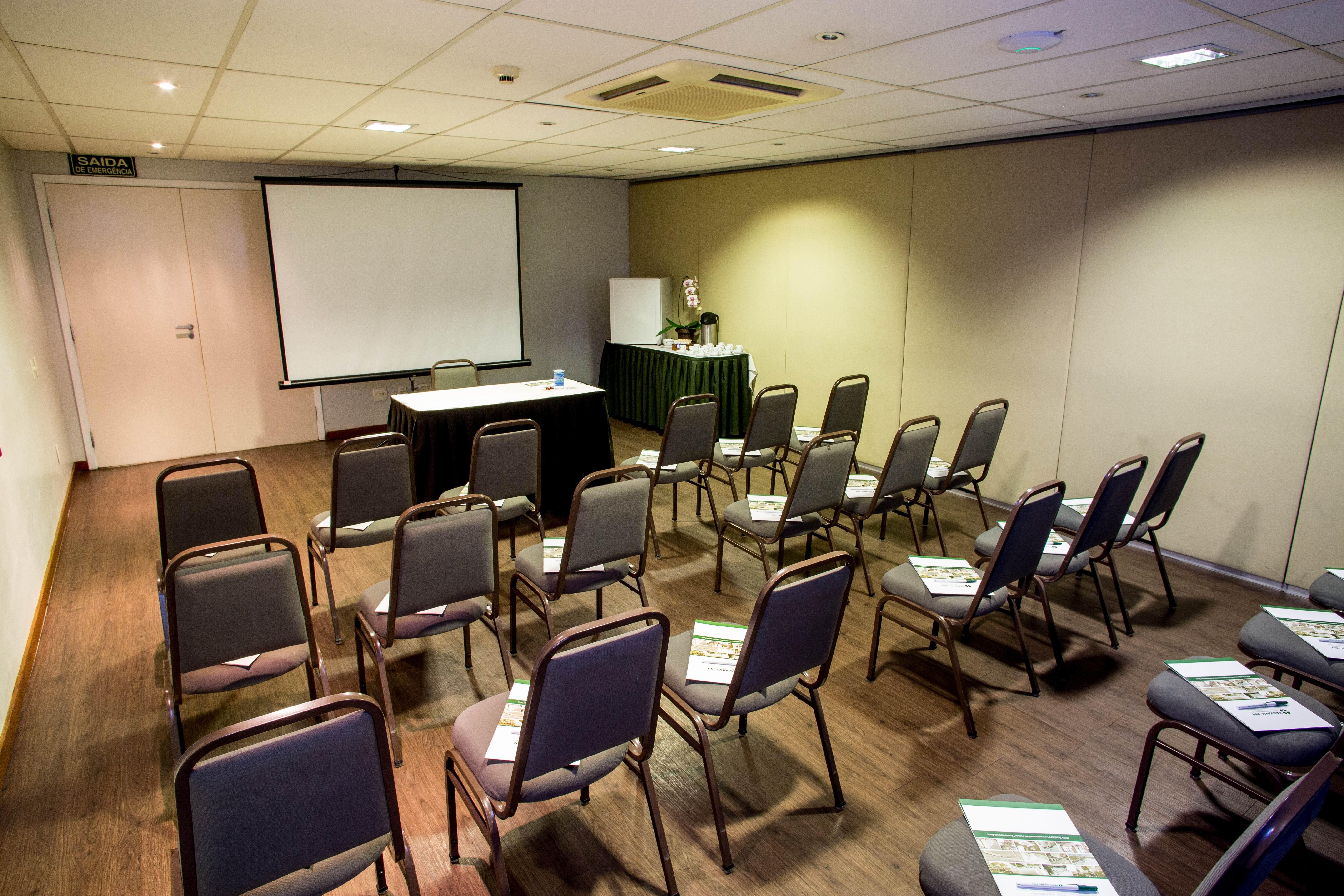 Golden Park Campinas Viracopos 3*